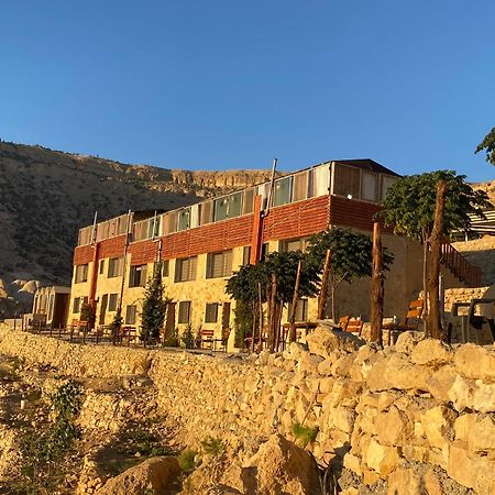 Dana'S Trail Hotel Exterior photo